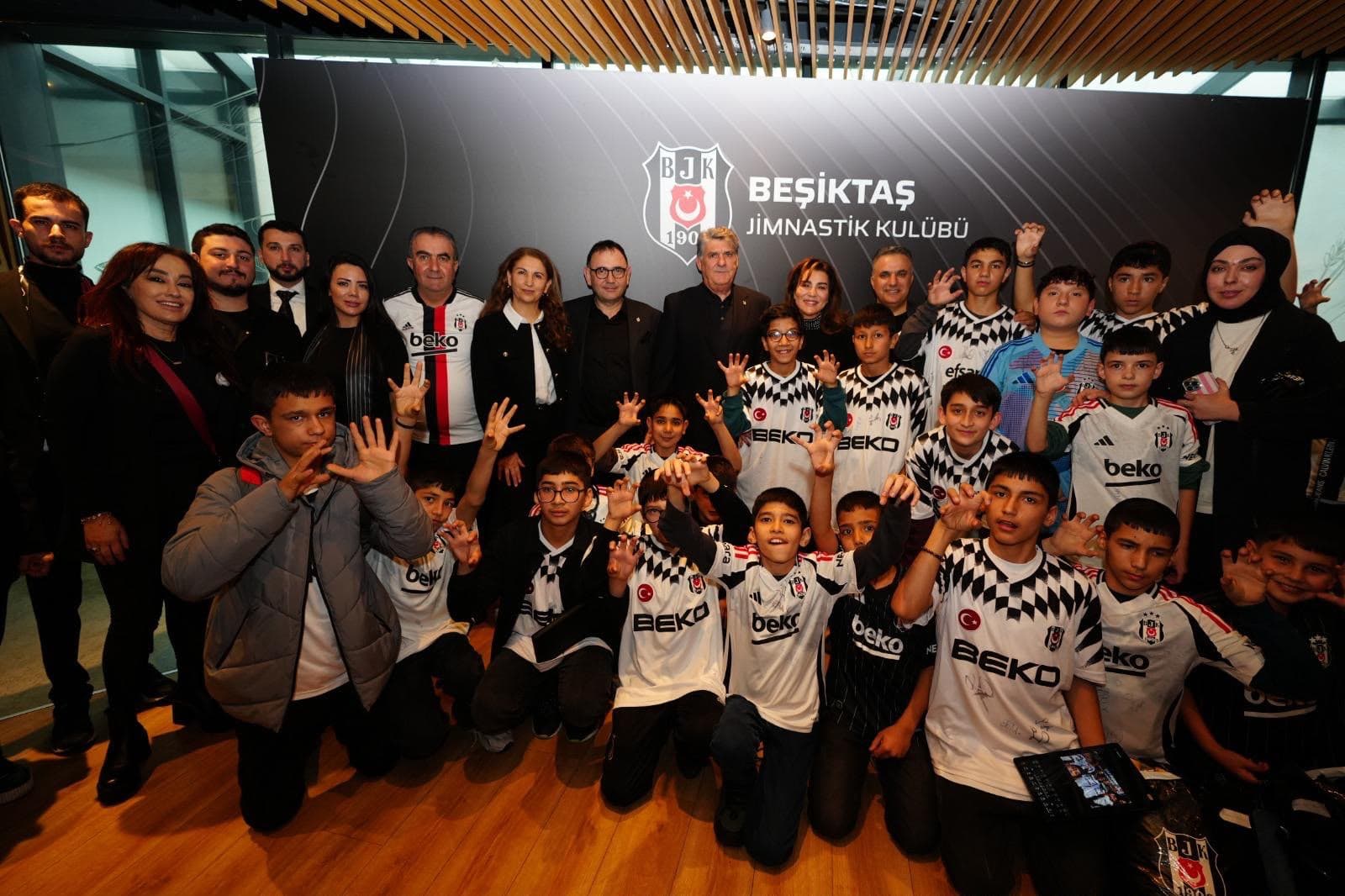 "Bu Forma Benden Sana Kardeşim" Sosyal Sorumluluk Etkinliği
